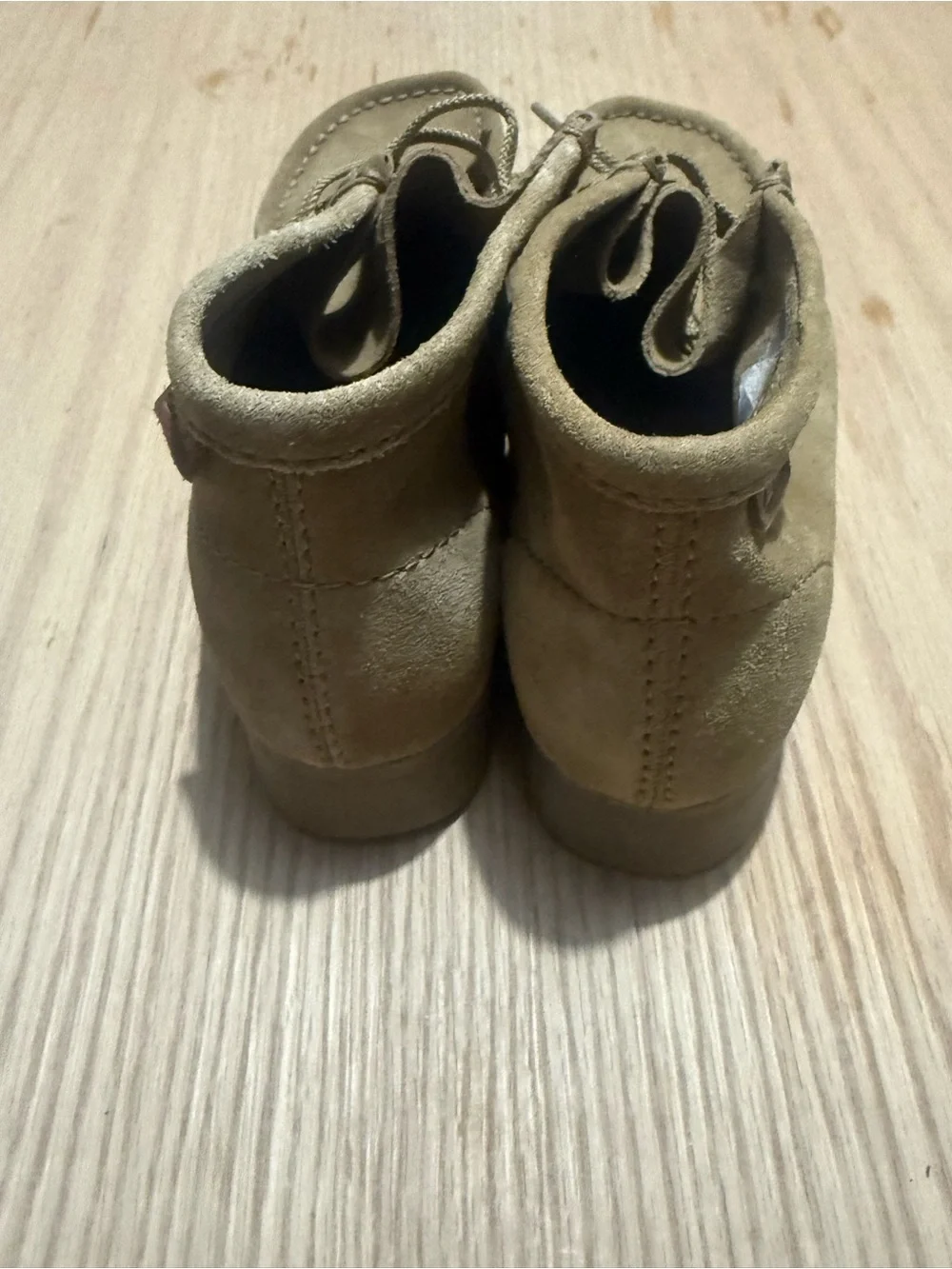 Clarks Men's Suede Chukka Boots in Tan